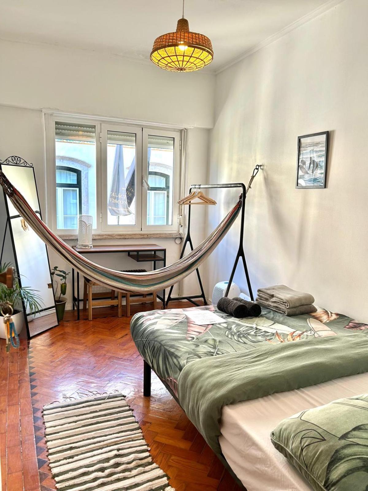 Maria Shared Apartment In Central リスボン エクステリア 写真